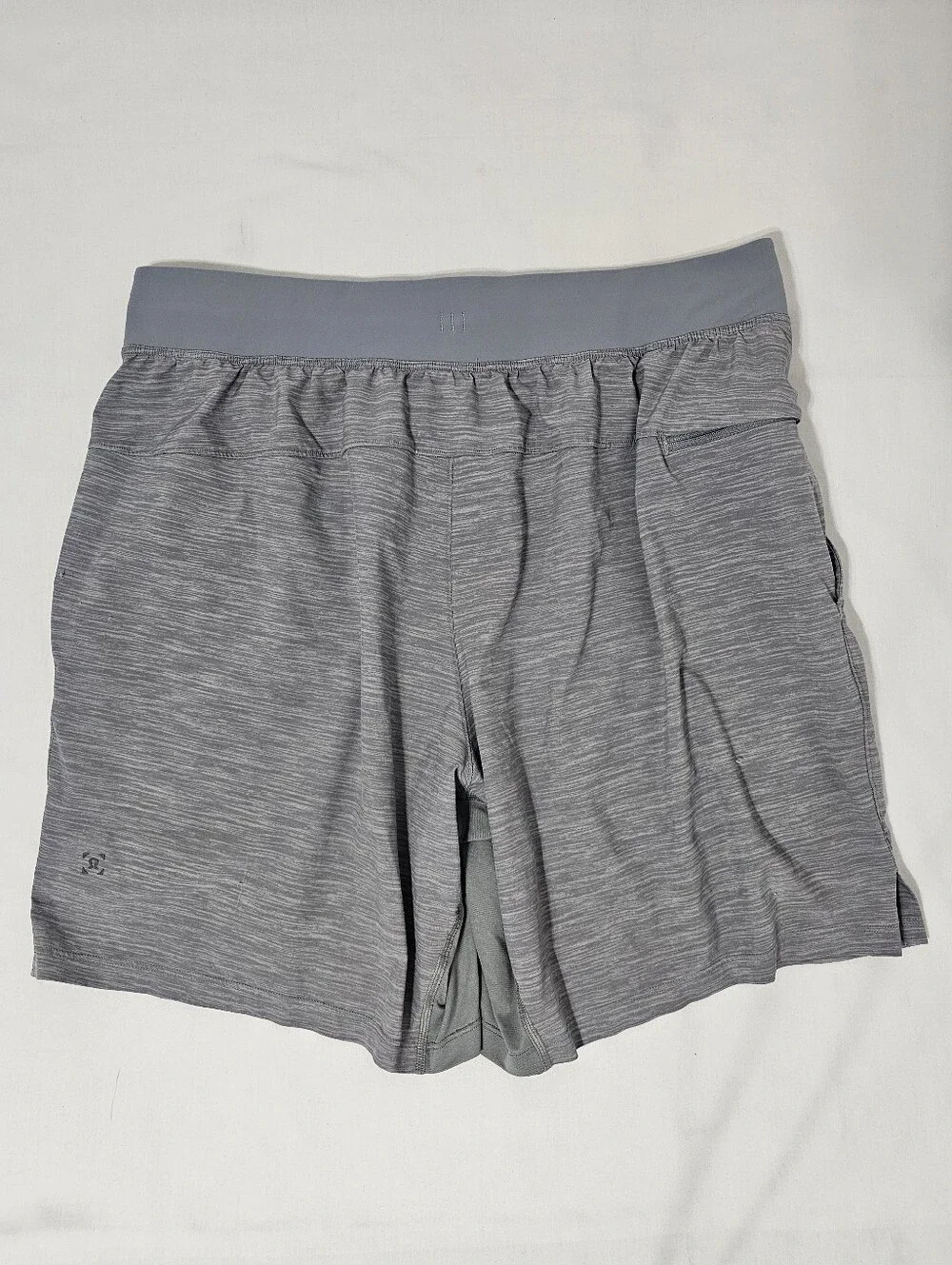 Lululemon Men’s Gray Heather 7” Linerless Performance Shorts Drawstring